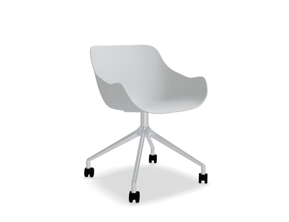 Drehstuhl Baltic Basic von Mdd mit dunkelrotem Kunststoff-Schalensitz und poliertem Aluminium-4-Sternfuss, freigestellt fotografiert.
