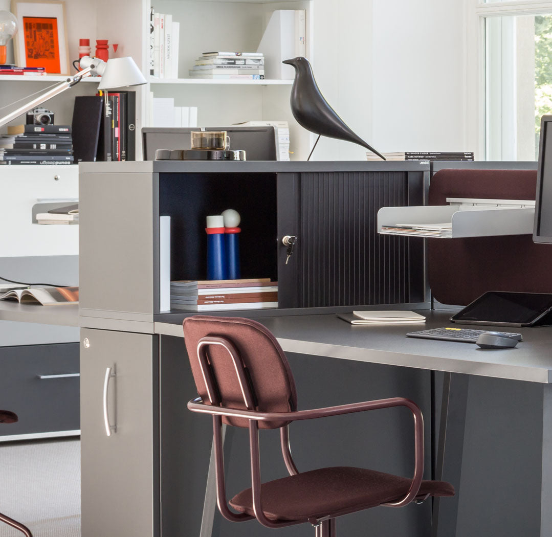 Moderner Aufsatzschrank Standard A1L40P von Mdd, ideal für die stilvolle Gestaltung und optimale Nutzung von Büroflächen.