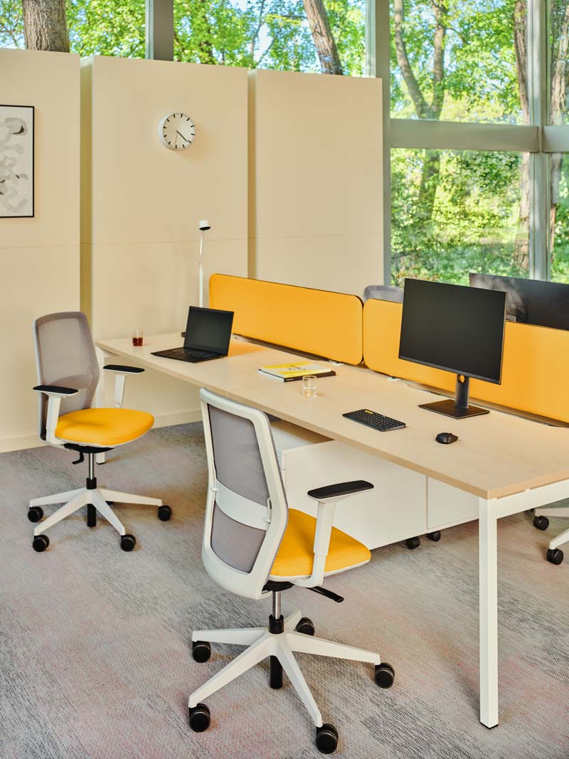 Sonic ZPS818 Akustikpaneel für Schreibtische, elegantes Design zur Schallabsorption und Schaffung einer ruhigen Arbeitsumgebung.