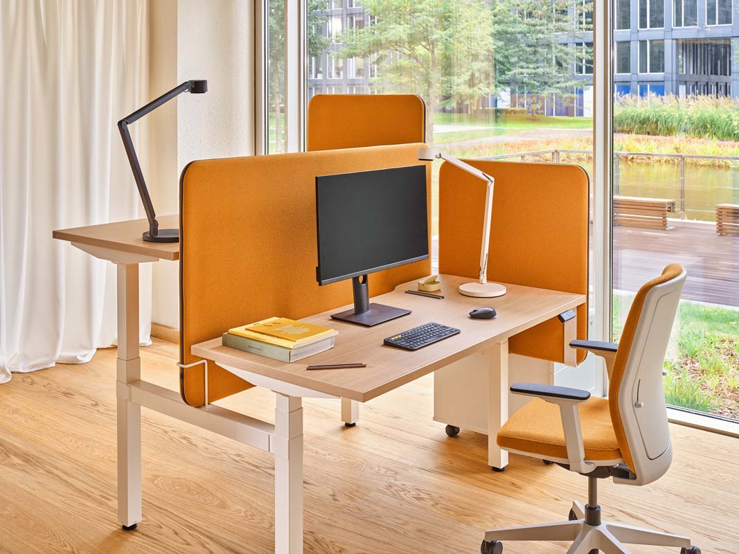 Sonic Drive ZPS634 Akustikpaneel für Schreibtische, stilvolles MDF-Design, verbessert die Akustik und schafft eine ruhige Arbeitsumgebung.