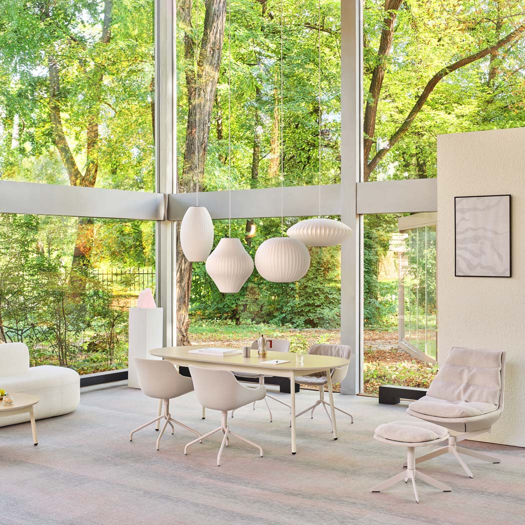 Stylischer Drehstuhl Baltic Soft Duo BL5P13K mit ergonomischem Design und weicher Polsterung, perfekt für stilvolle Büros und kreative Umgebungen.
