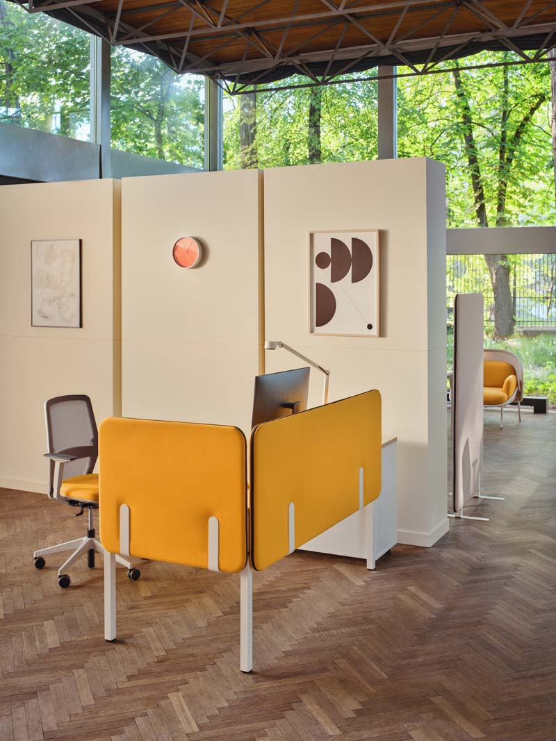 Elegantes freistehendes Akustikpaneel Sonic ZW694 in Schwarz, perfekt zur Schallabsorption und Gestaltung stilvoller Räume.
