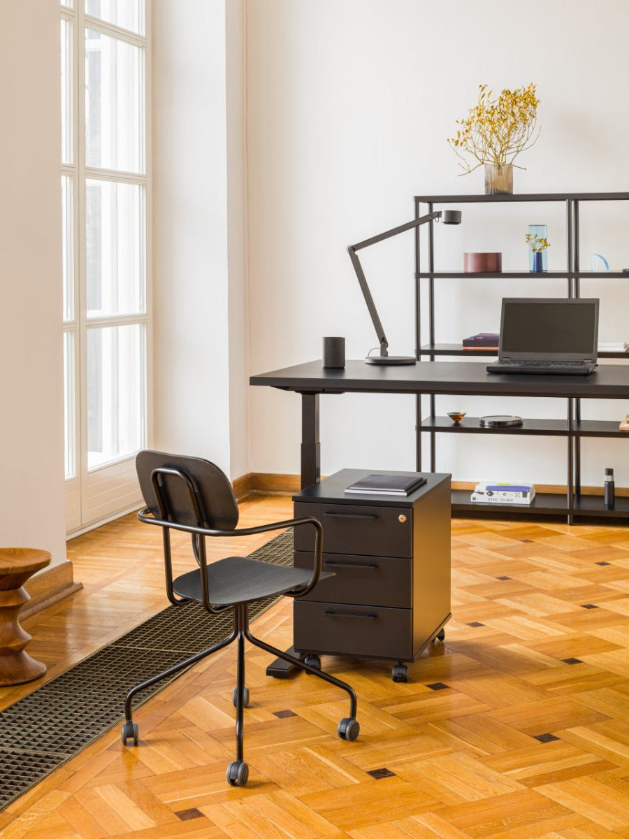 Moderner Rollcontainer Basic KKT11 von MDD, ideal zur Aufbewahrung und Organisation von Büromaterialien, stilvolles Design für jedes Büro.