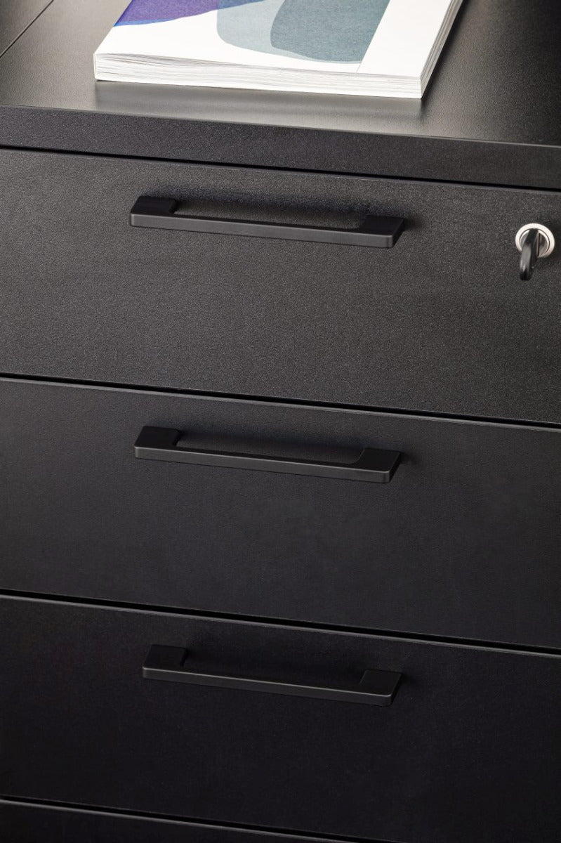 Der Standcontainer KD1264 von MDD vereint Funktionalität und Stil, ideal für die Aufbewahrung in zeitgemäßen Arbeits- und Wohnbereichen.