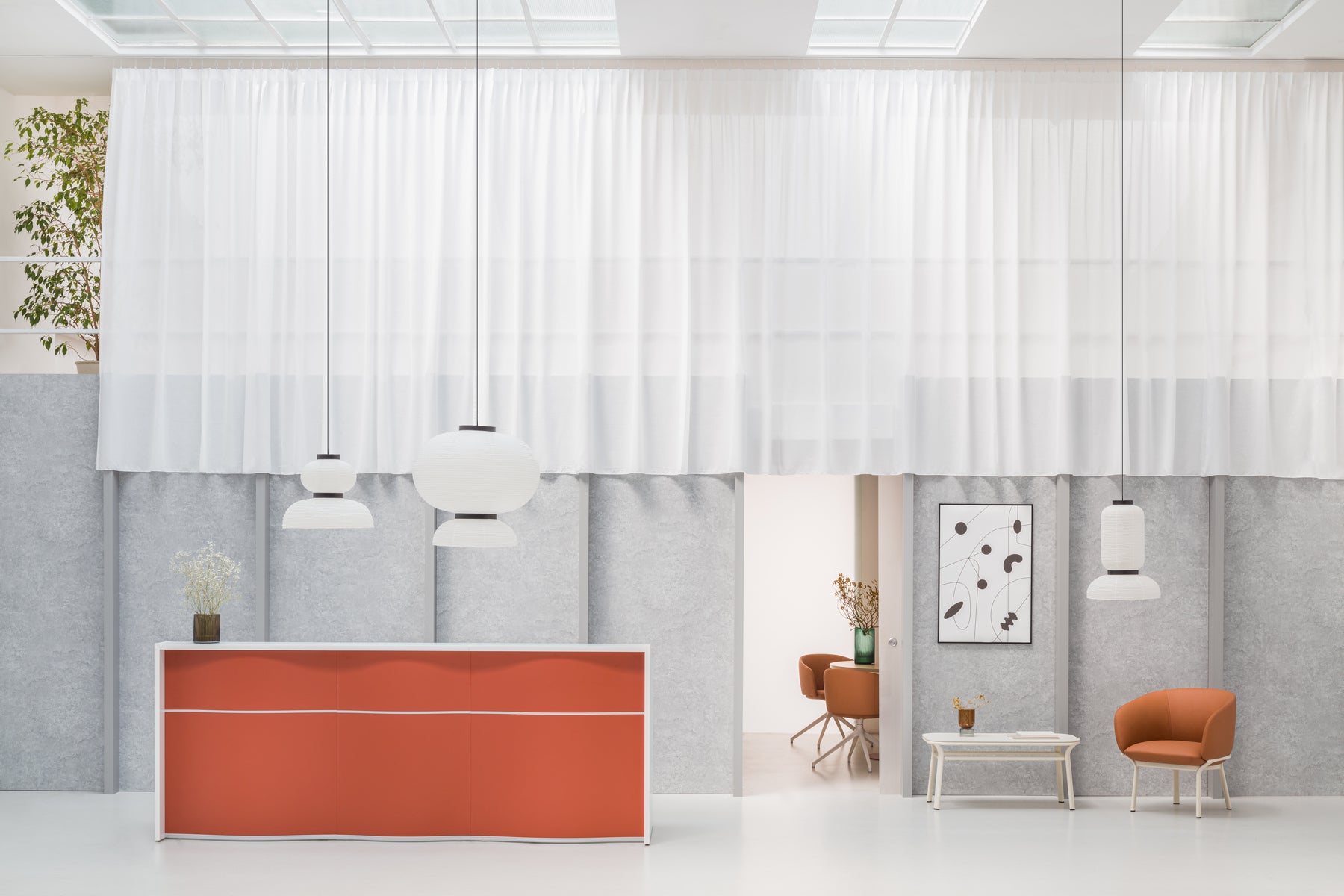 Moderne Empfangstheke Wave LUV291L mit fließenden Formen, die eine freundliche Atmosphäre schafft und ideal für Empfangsbereiche ist.