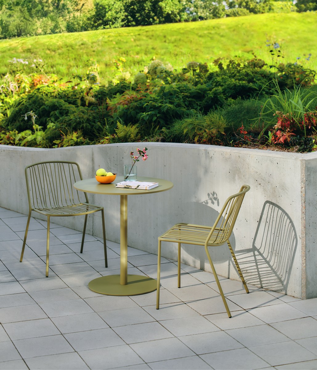 Bolt OST77 - Cafeteriatisch in Gelb präsentiert im Onlineshop von KAQTU Design AG. Gartentisch ist von Mdd