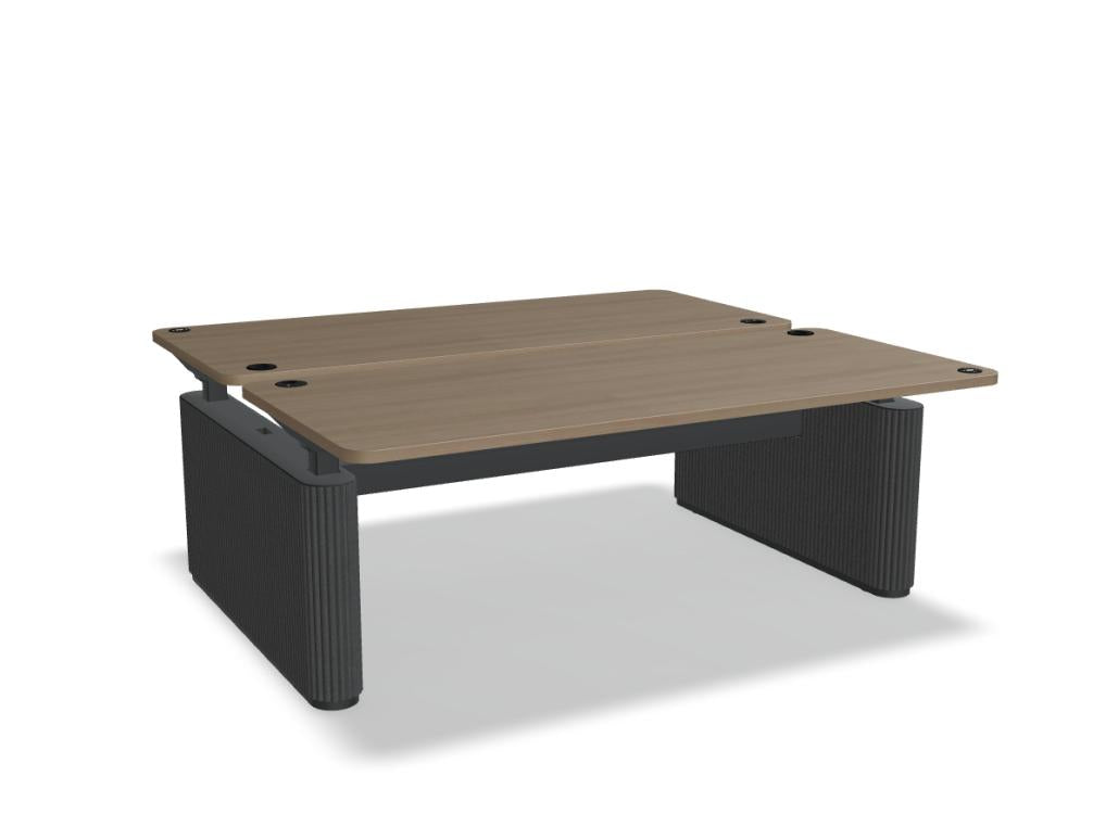 Elektrisch höhenverstellbare Ogi Drive Bench BODF718 mit Filz-Fußelementen, Schreibtisch-Design aus der MDD-Kollektion, praktisch und modern.