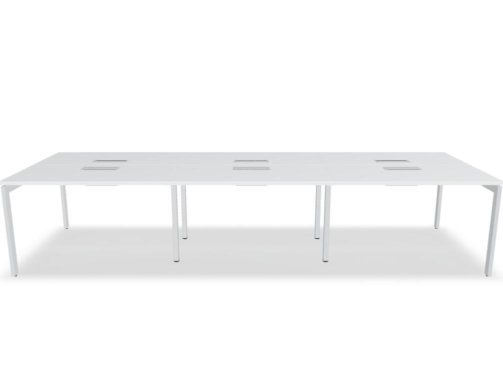Doppelschreibtisch Ogi U Bench von Mdd mit Melaminplatte in Honigeiche und schwarzem Metallgestell, für zwei Arbeitsplätze.