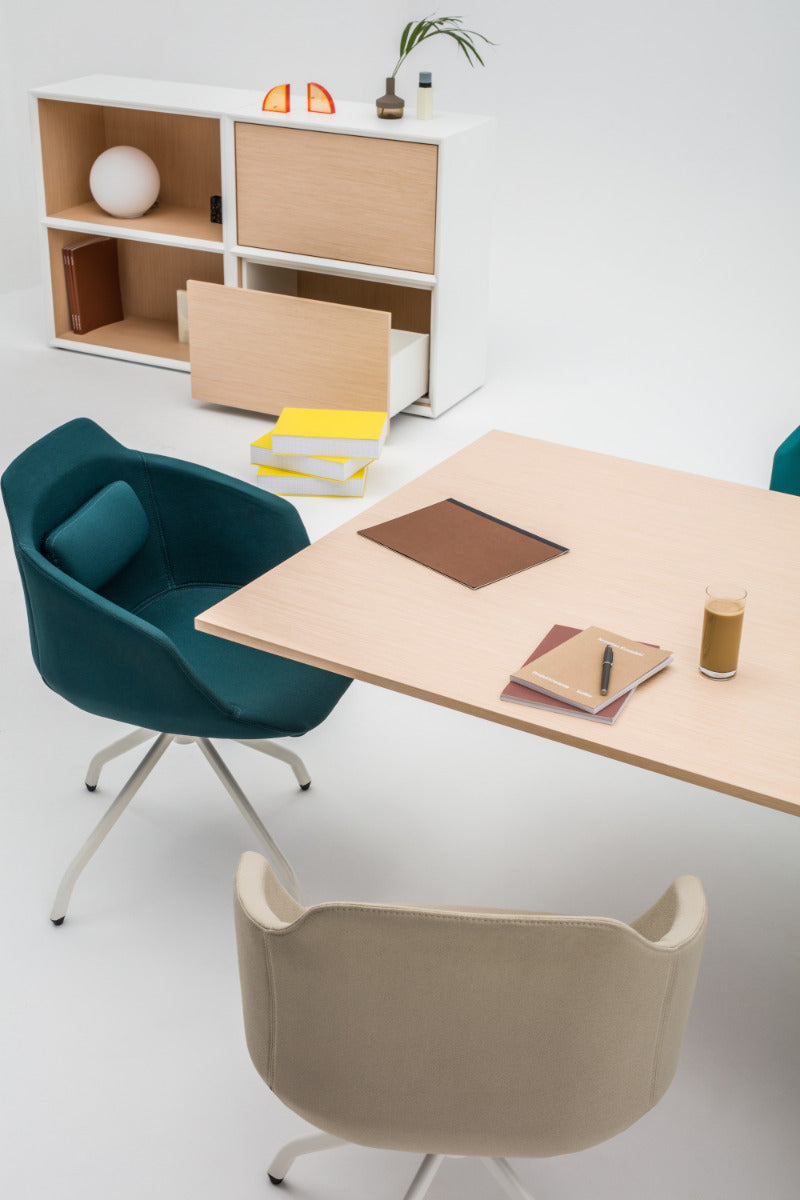 Moderner Chefschreibtisch Gravity GAV1P von Mdd, höhenverstellbar und stilvoll, perfekt für ergonomisches Arbeiten im Büro.