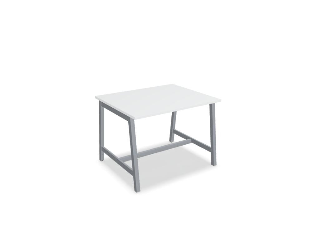 Stehtisch Ogi M von Mdd mit Tischplatte in Honigeiche und schwarzem, pulverbeschichtetem Metallgestell, viereckige Form, klare Linien.