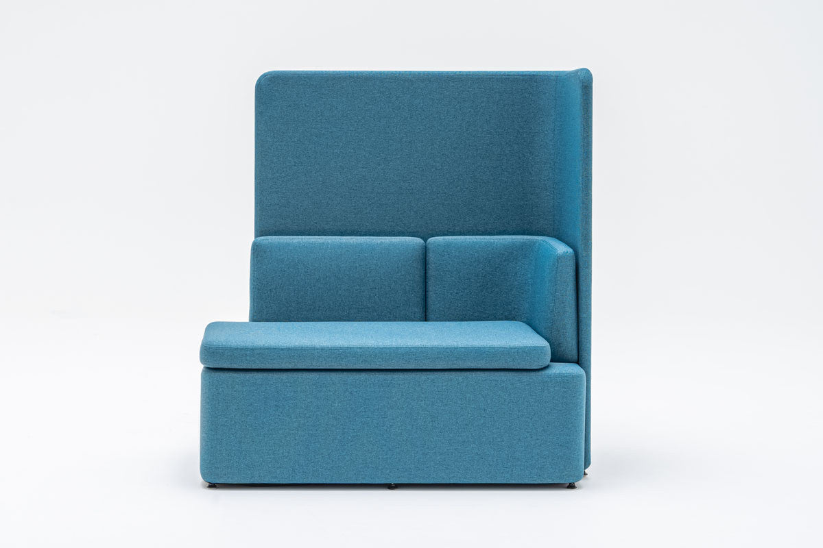 Modulares Sofa Kaiva von Mdd in Dunkelgrau mit hoher gepolsterter Rückenlehne aus Akustikpaneelen und Holzrahmen