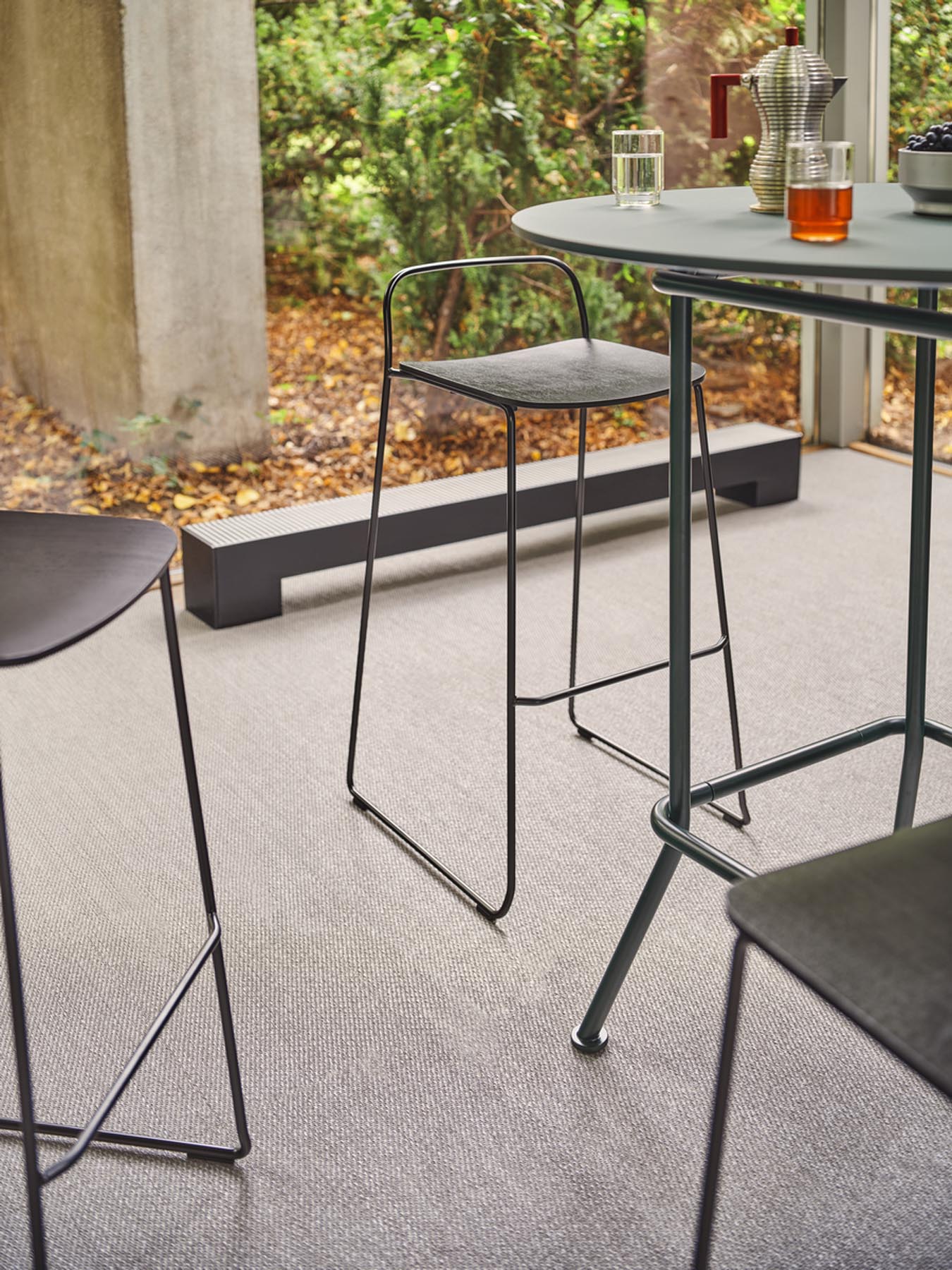 Eleganter Afi AF03 Barhocker von Mdd, ideal für stilvolle Bars und Restaurants, vereint Komfort und modernes Design in einem.