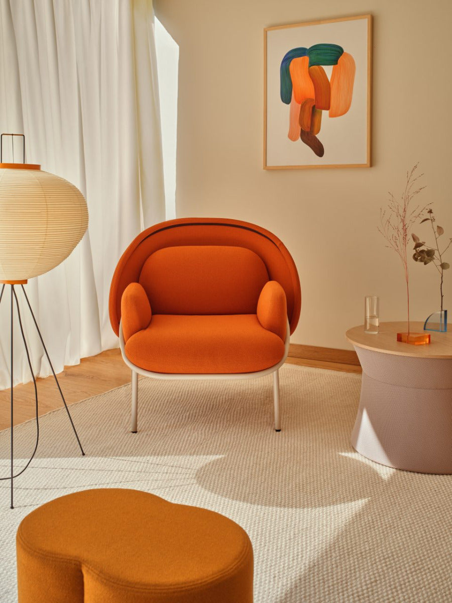 Moderner Mdd Mesh MF1M Sessel mit ansprechendem Design, ideal für Büros und Wohnräume, bietet hohen Sitzkomfort und Atmungsaktivität.