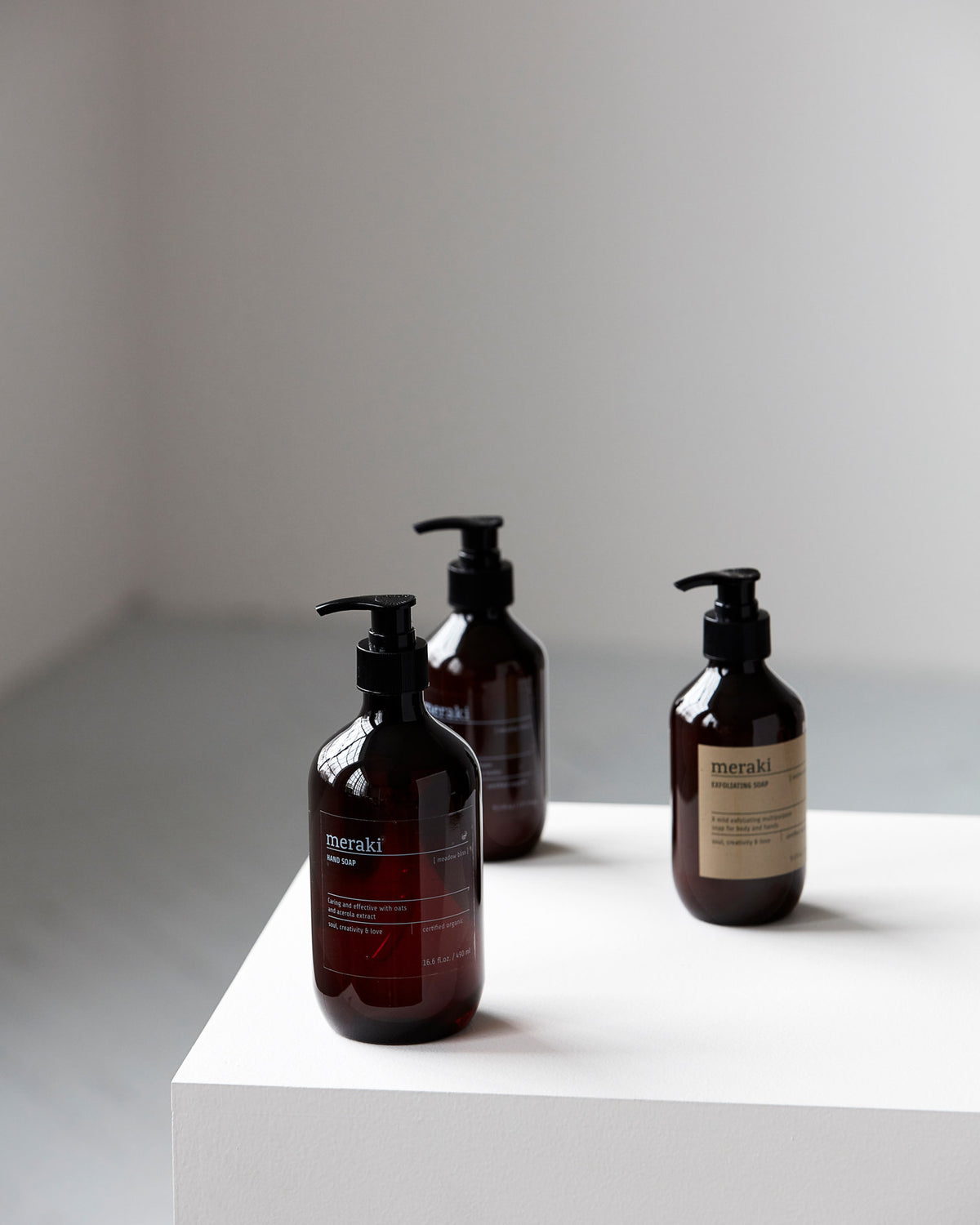 Hand soap, Meadow bliss in Braun präsentiert im Onlineshop von KAQTU Design AG. Seife ist von Meraki