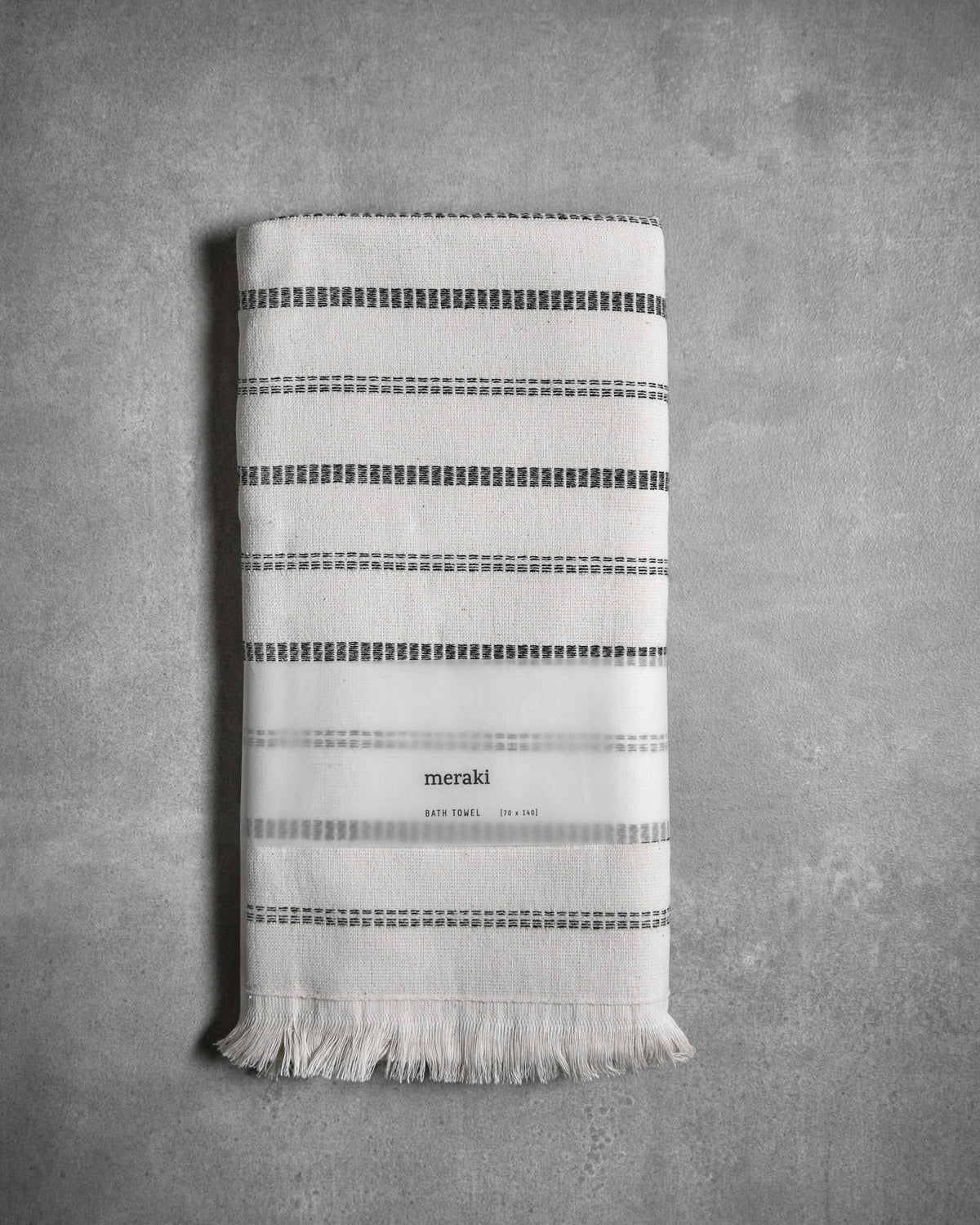 Handtuch, MKTrue, Off-White,Schwarz in Off-White, Schwarz präsentiert im Onlineshop von KAQTU Design AG. Handtuch ist von Meraki