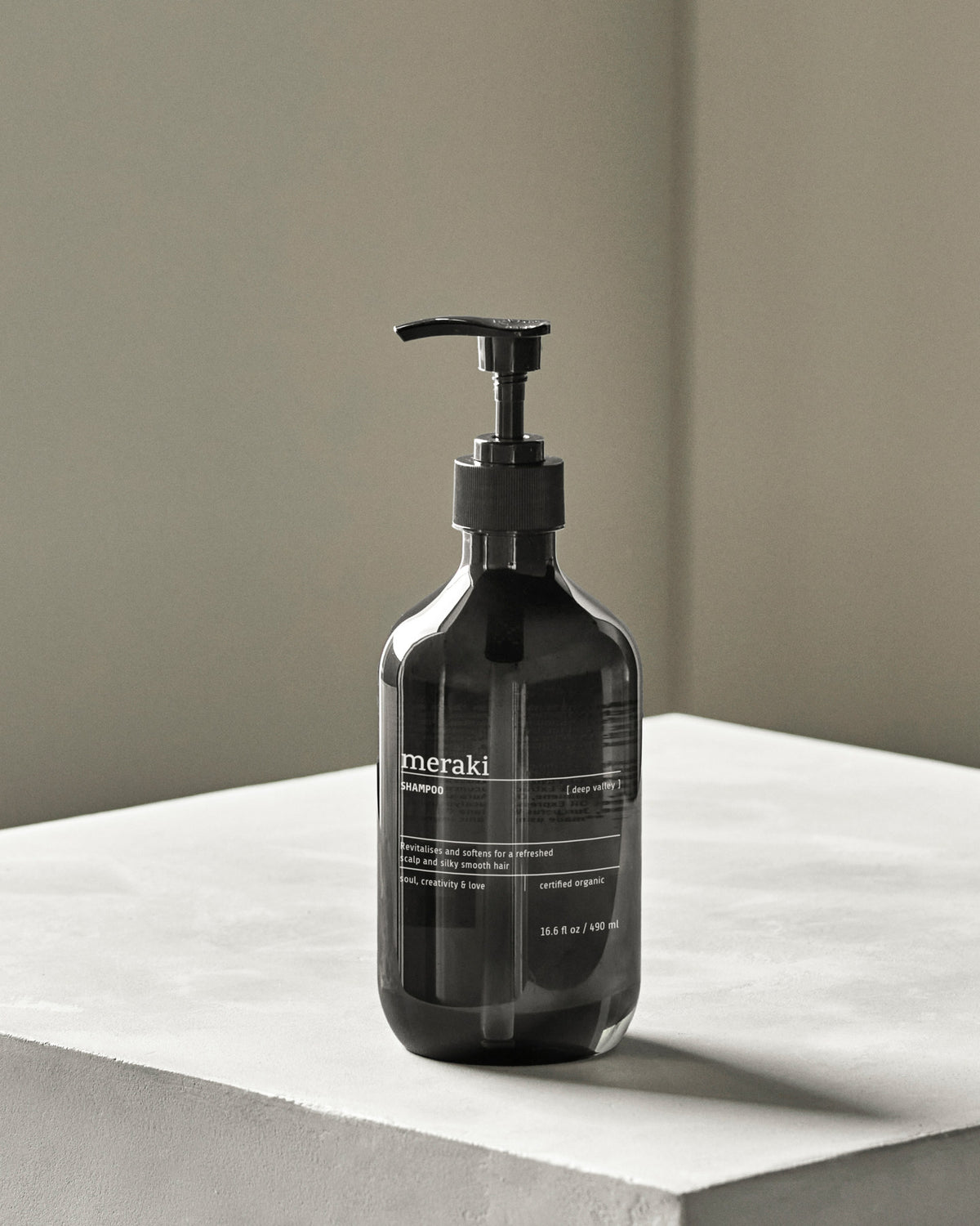 Shampoo, Deep valley, 490 ml in  präsentiert im Onlineshop von KAQTU Design AG. Körperpflege ist von Meraki