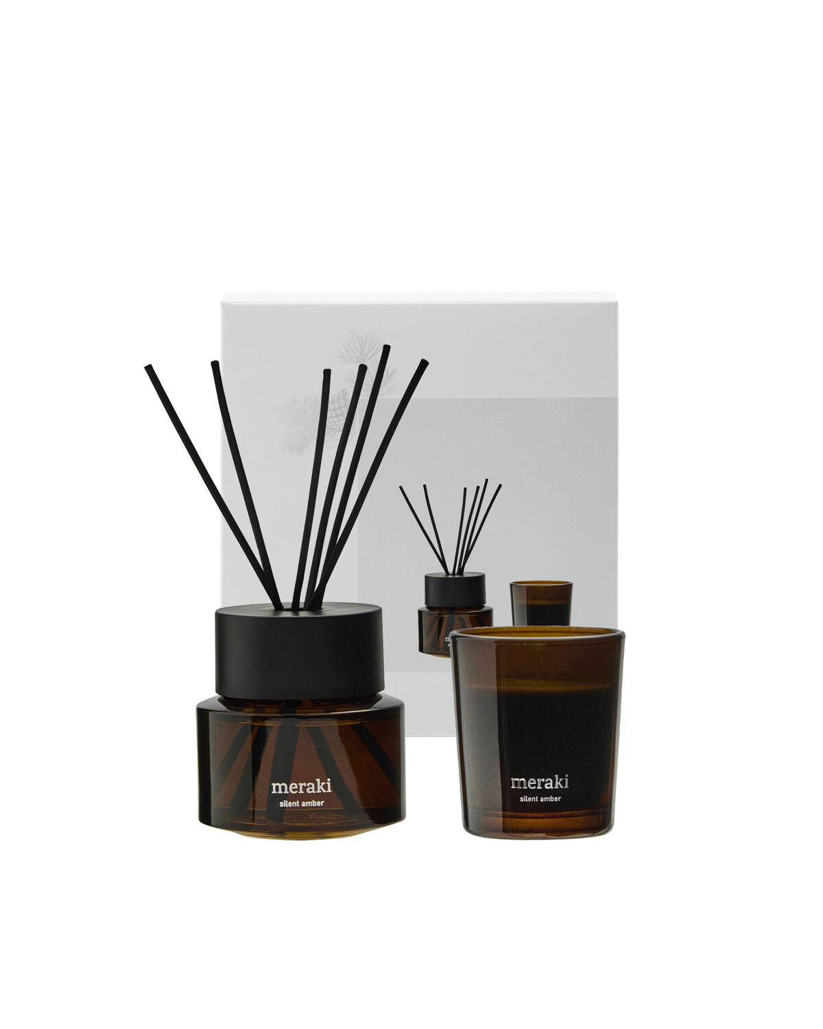 Elegantes Geschenkset von Meraki mit einem beruhigenden Amber-Diffusor und einer duftenden Kerze, ideal für entspannende Momente und stilvolle Dekoration.