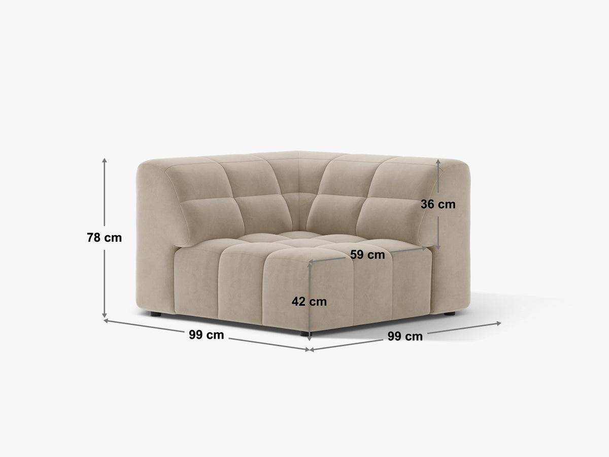 Eckmodul eines modularen Sofas in leichtem Beige mit Chenille-Bezug Eden, schwarzen Kunststoffbeinen und niedriger Rückenlehne.