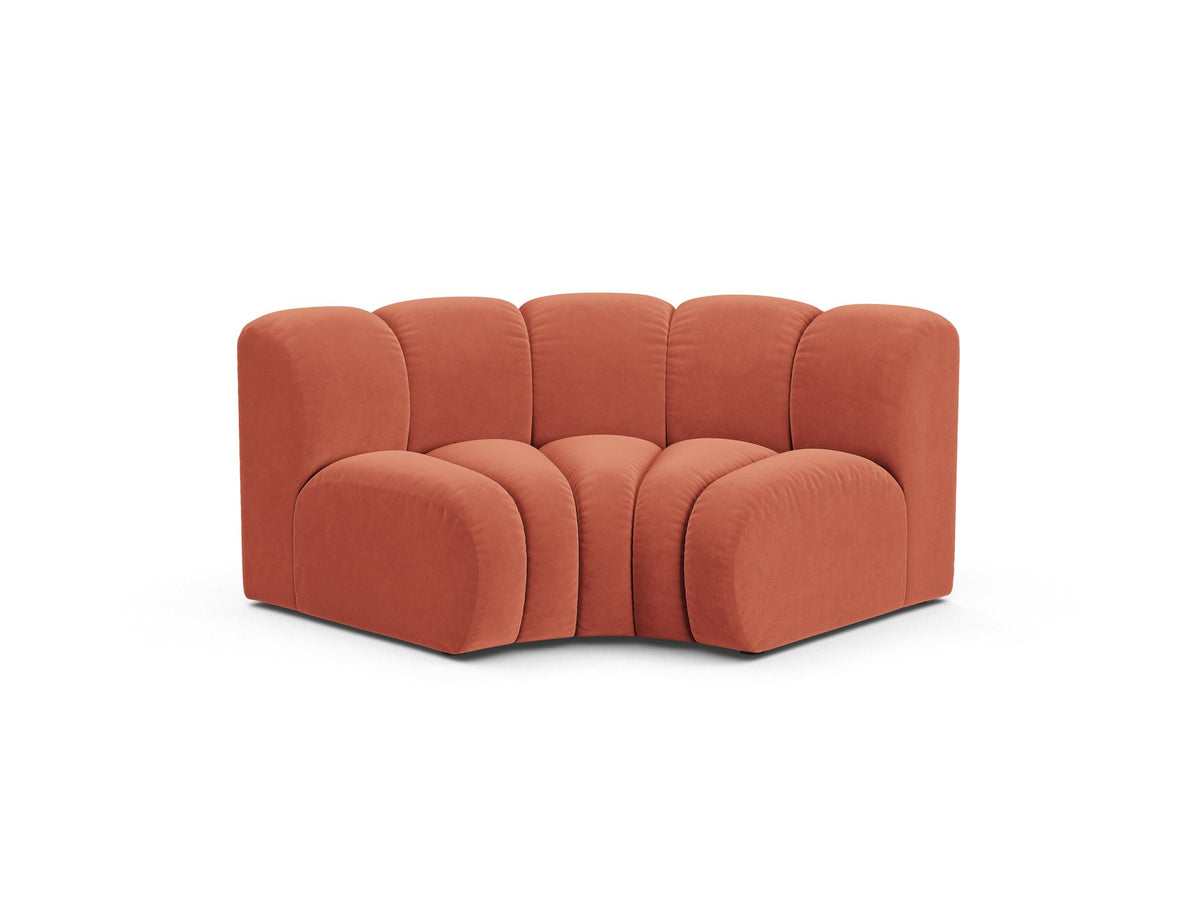Produktfoto des Lupine Eckmoduls von Micadoni: modulares Sofa-Eckelement in leichtem Beige mit Venus-Samtbezug und schwarzen Kunststoffbeinen.