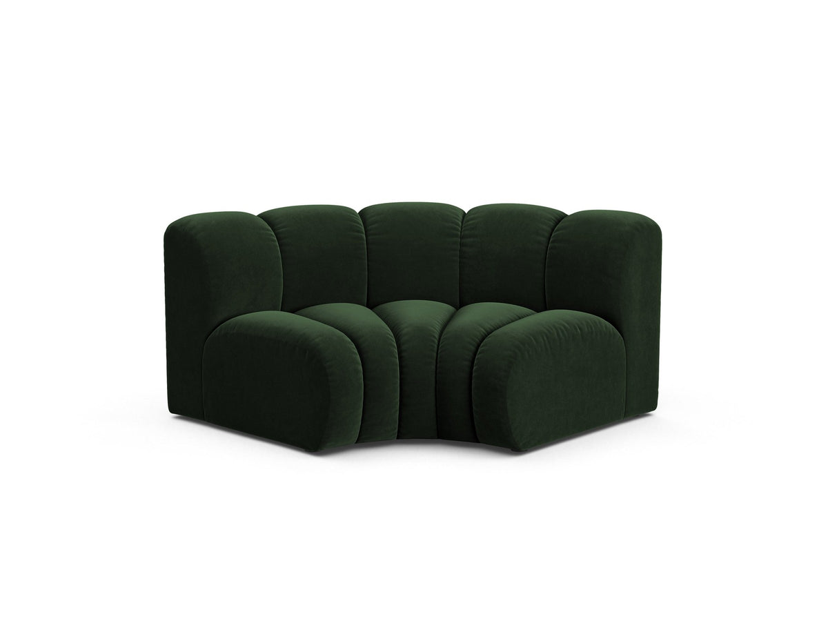 Produktfoto des Lupine Eckmoduls von Micadoni: modulares Sofa-Eckelement in leichtem Beige mit Venus-Samtbezug und schwarzen Kunststoffbeinen.