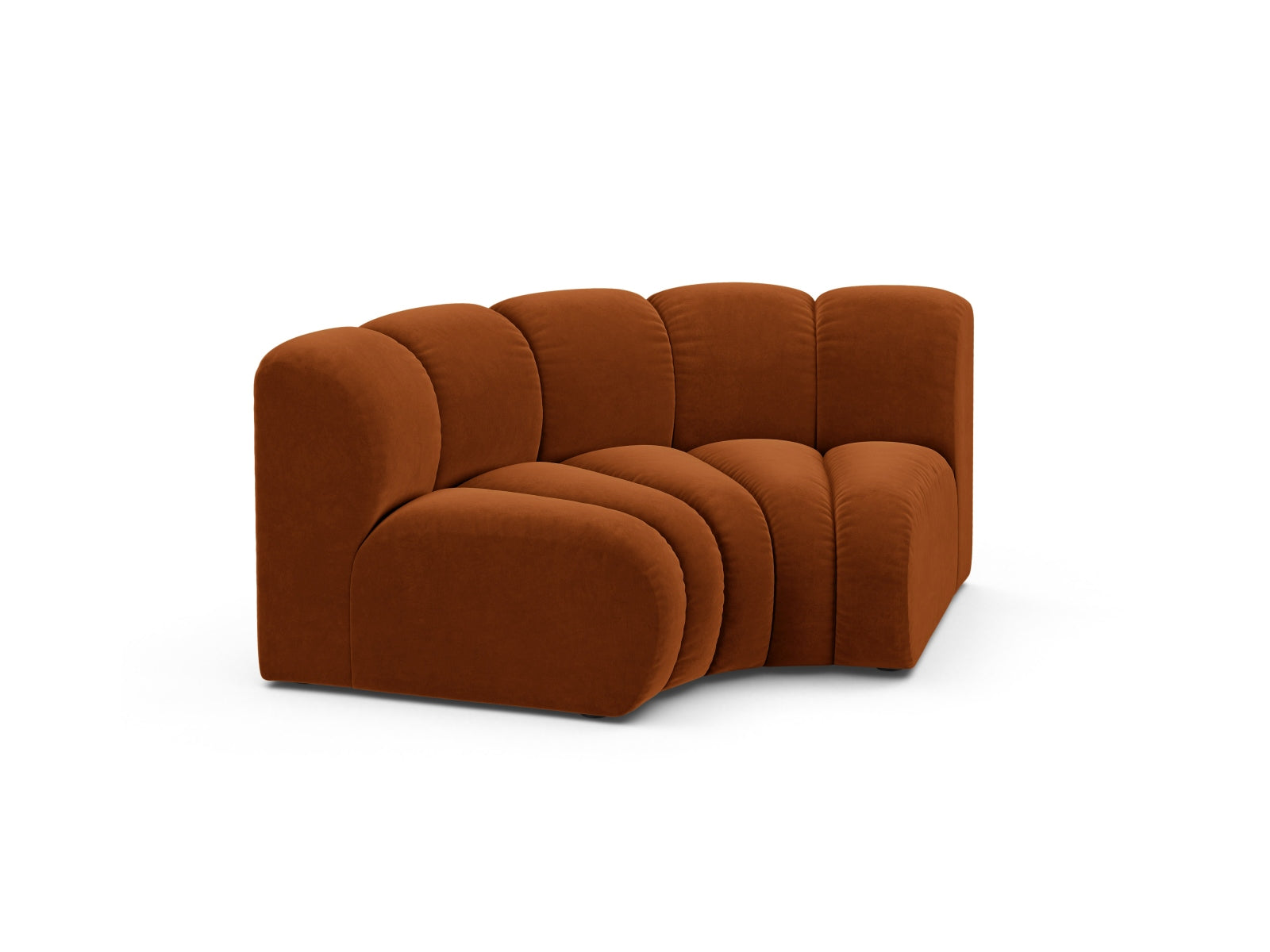 Eleganter Lupine Velour Modul Corner 1 Sitzer in warmem Terracotta, ideal für stilvolle Wohnräume und flexible Sofa-Gestaltung.