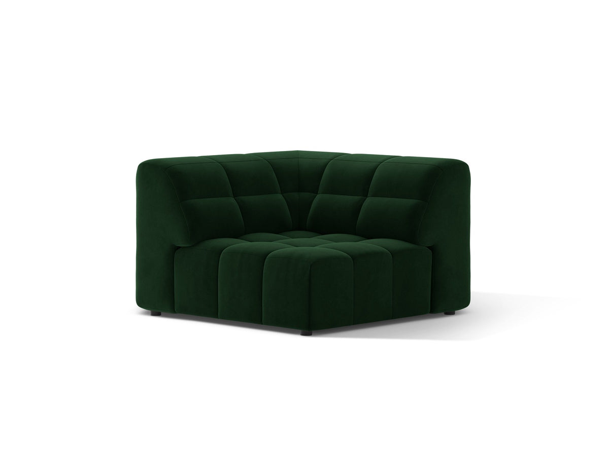 Eckmodul eines modularen Sofas in leichtem Beige mit Chenille-Bezug Eden, schwarzen Kunststoffbeinen und niedriger Rückenlehne.