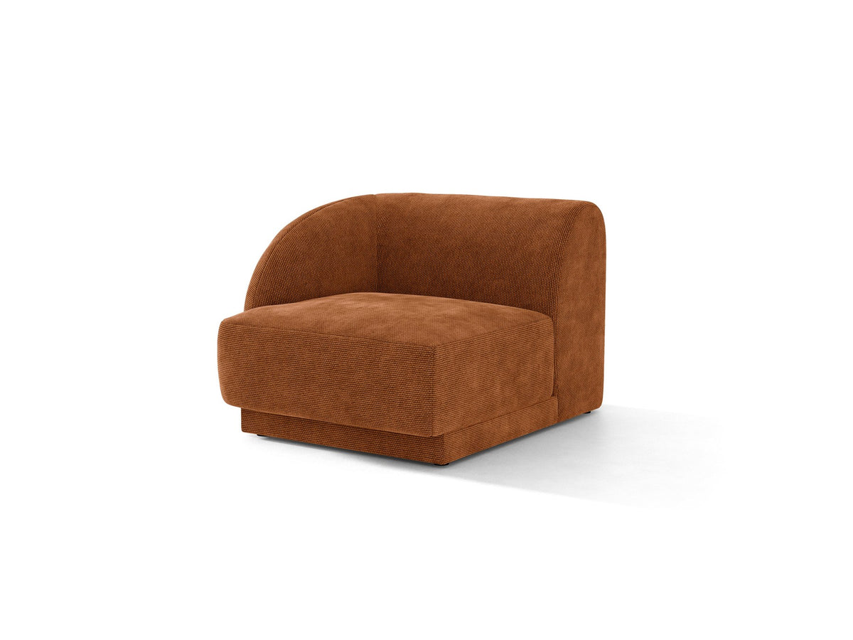 Dunkelbeiger Einsitzer aus der modularen Miley-Sofa-Serie von Micadoni, Bezug aus Bluvel-Stoff, schwarze Kunststofffüsse, kompakte quadratische Form.