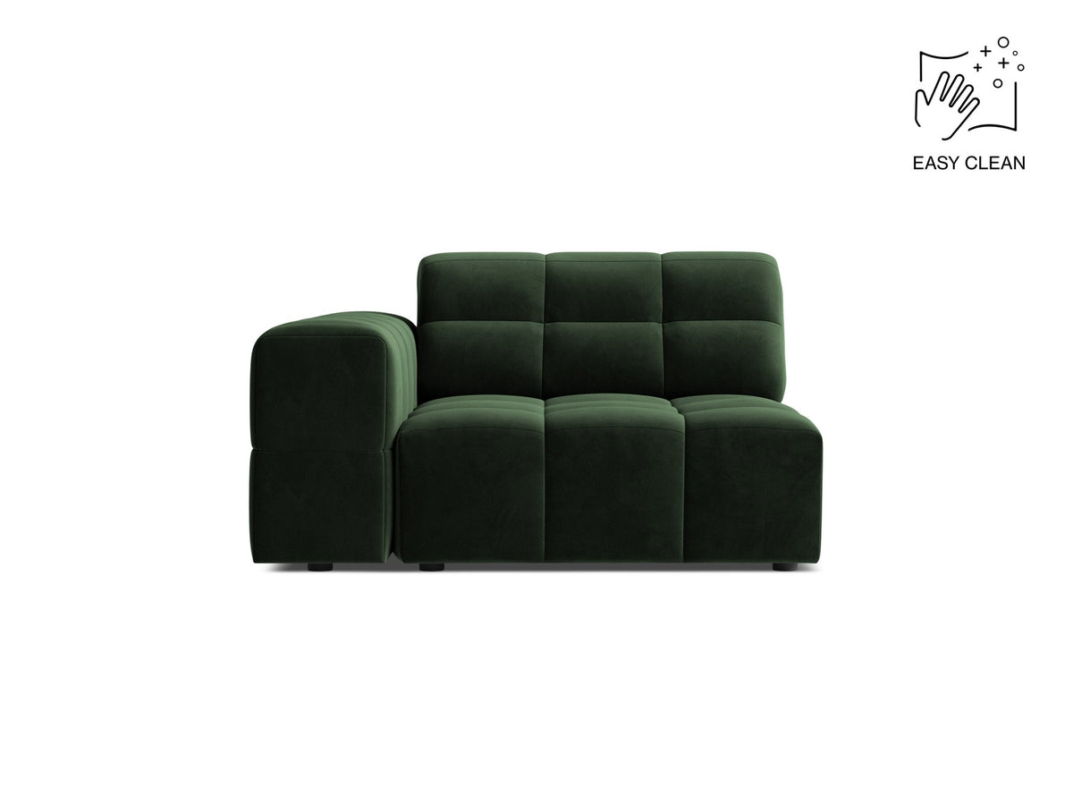 Modulares Sofa Jennifer von Micadoni in leichtem Beige mit Chenille-Stoffbezug, schwarzen Kunststoffbeinen und niedriger Rückenlehne.