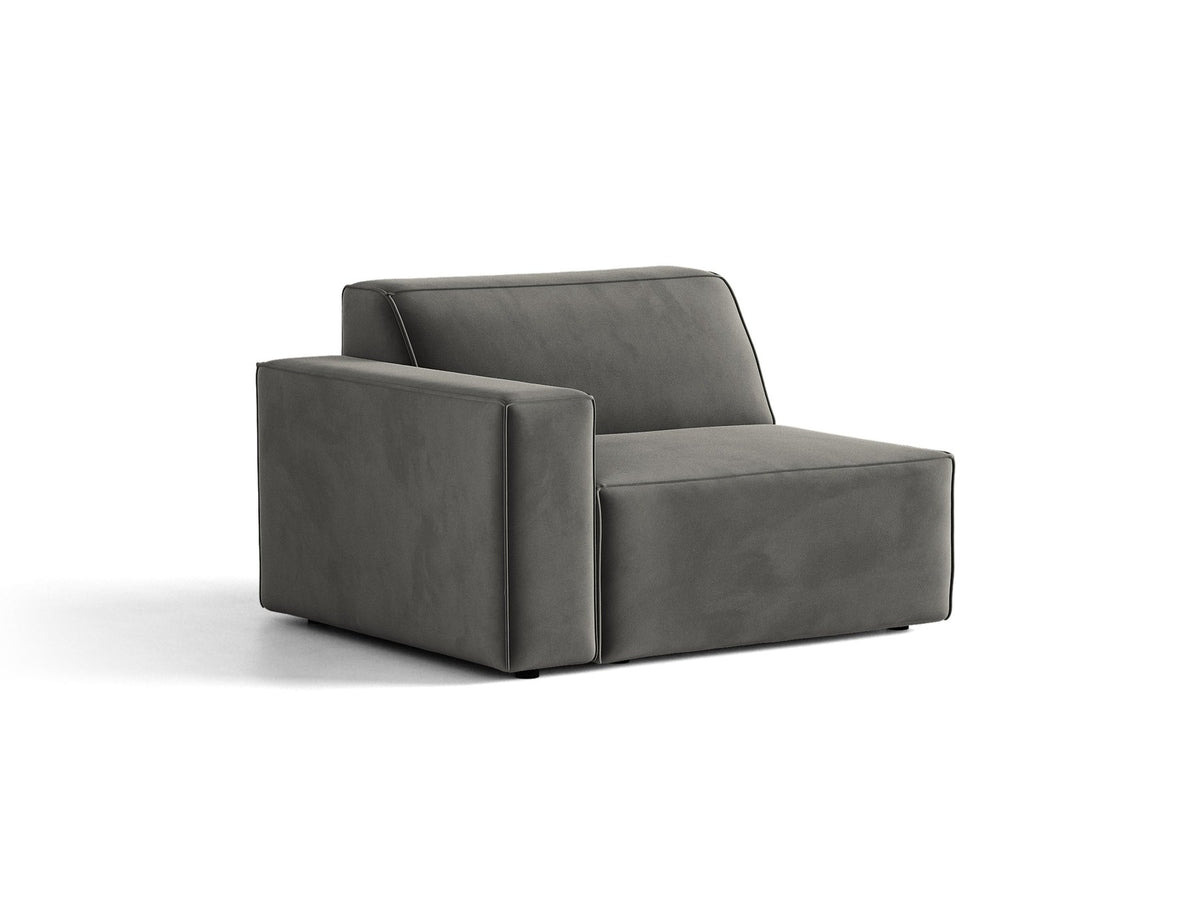 Modulares Sofa-Element Jodie von Micadoni in leichtem Beige mit Venus-Samtstoff, schwarzen Kunststoffbeinen und niedriger Rückenlehne.