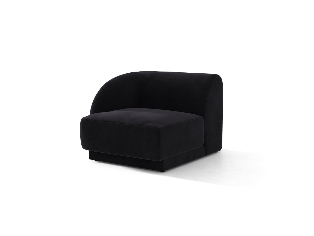 Dunkelbeiger Einsitzer aus der modularen Miley-Sofa-Serie von Micadoni, Bezug aus Bluvel-Stoff, schwarze Kunststofffüsse, kompakte quadratische Form.