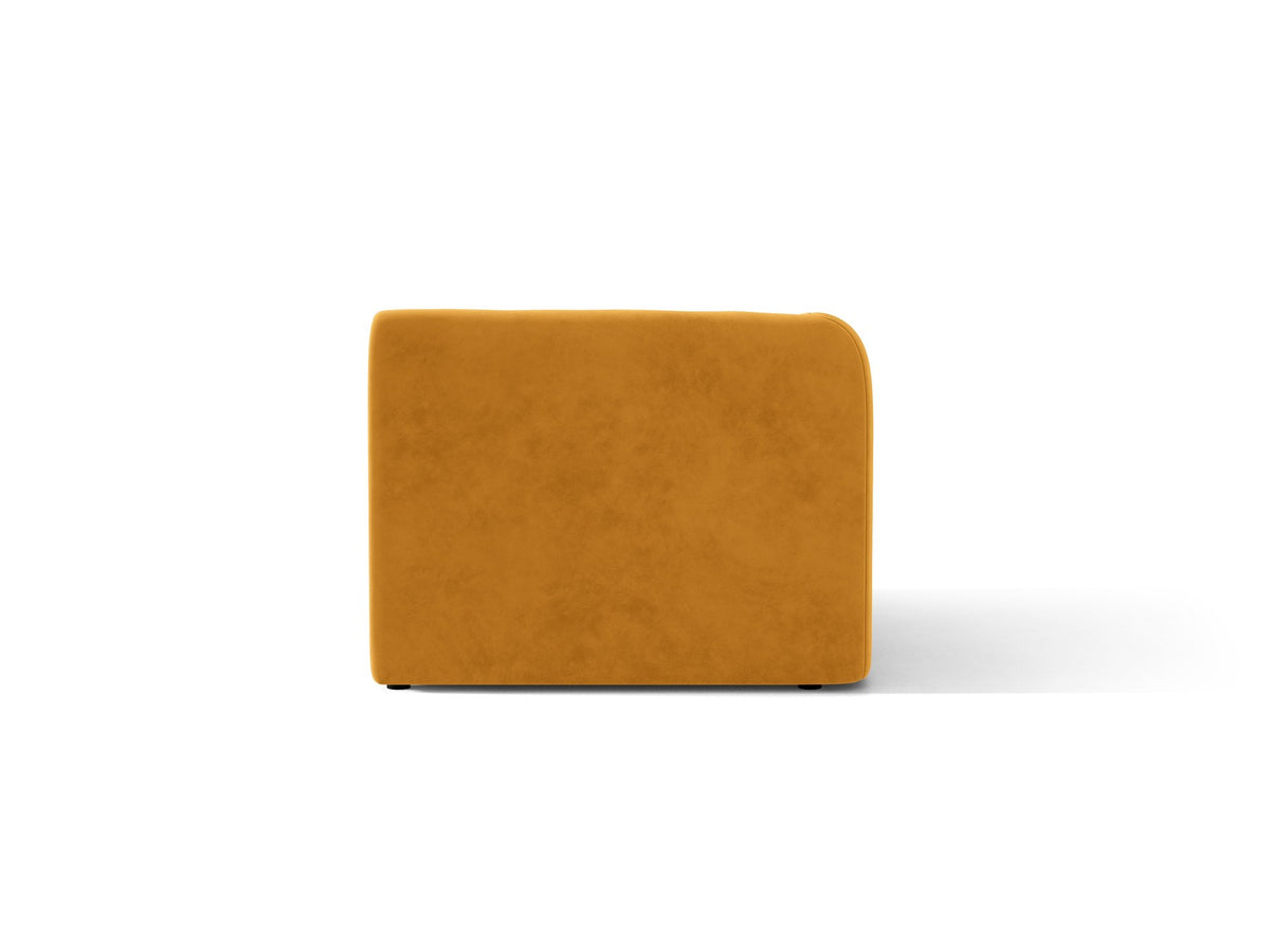 Dunkelbeiger Einsitzer aus der modularen Miley-Sofa-Serie von Micadoni, Bezug aus Bluvel-Stoff, schwarze Kunststofffüsse, kompakte quadratische Form.
