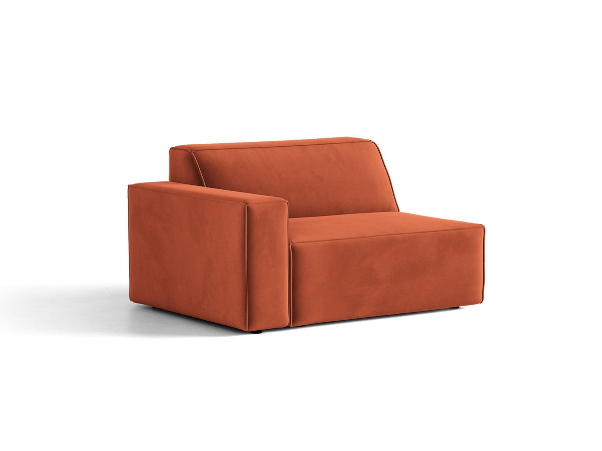 Modulares Sofa-Element Jodie von Micadoni in Leichtes Beige mit Venus Samtstoff, schwarzen Kunststoffbeinen und niedriger Rückenlehne.