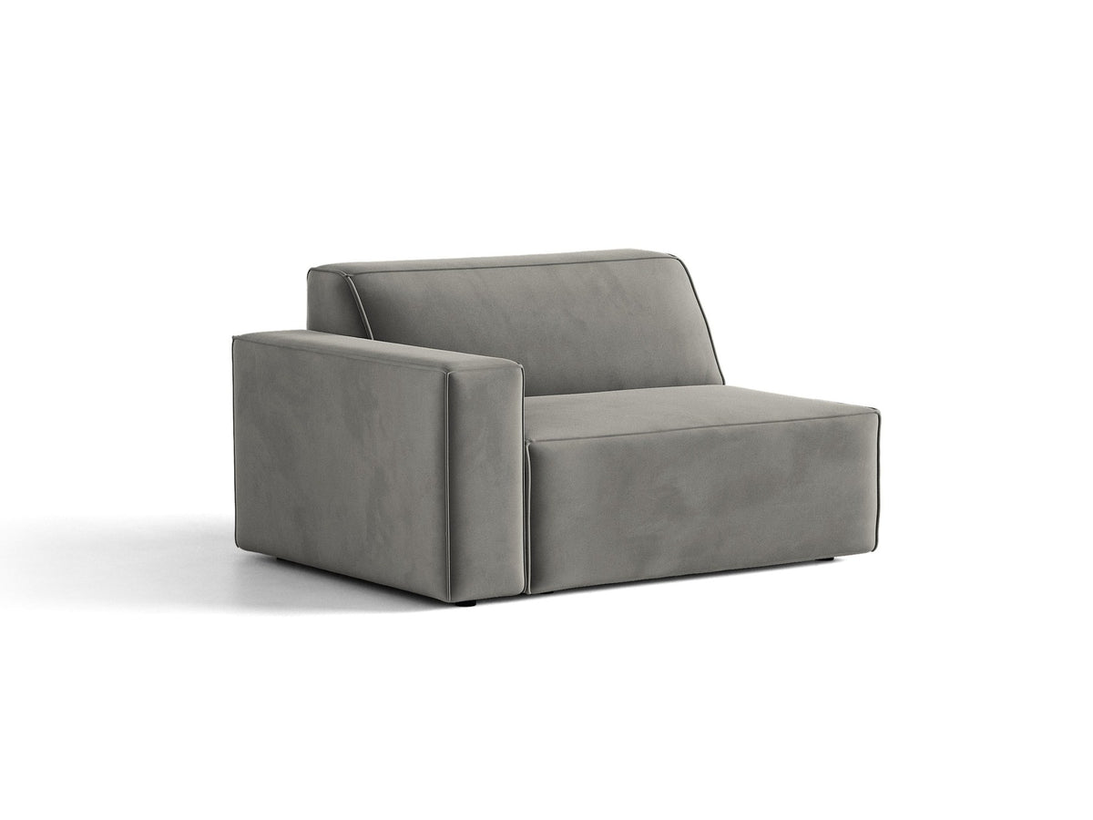 Modulares Sofa-Element Jodie von Micadoni in Leichtes Beige mit Venus Samtstoff, schwarzen Kunststoffbeinen und niedriger Rückenlehne.