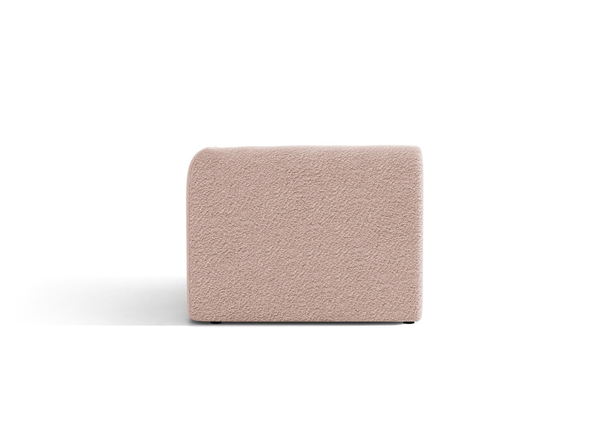 Miley Einsitzer von Micadoni: modulares Sofa-Modul in Dunkelbeige mit Stoffbezug Bluvel 30, schwarzen Kunststoffbeinen und gepolsterter Rückenlehne.