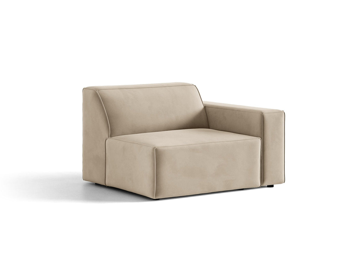 Modulares Sofa Jodie von Micadoni in leichtem Beige mit Venus-Samtstoff, schwarzen Kunststoffbeinen und rechtsseitiger Ausrichtung.