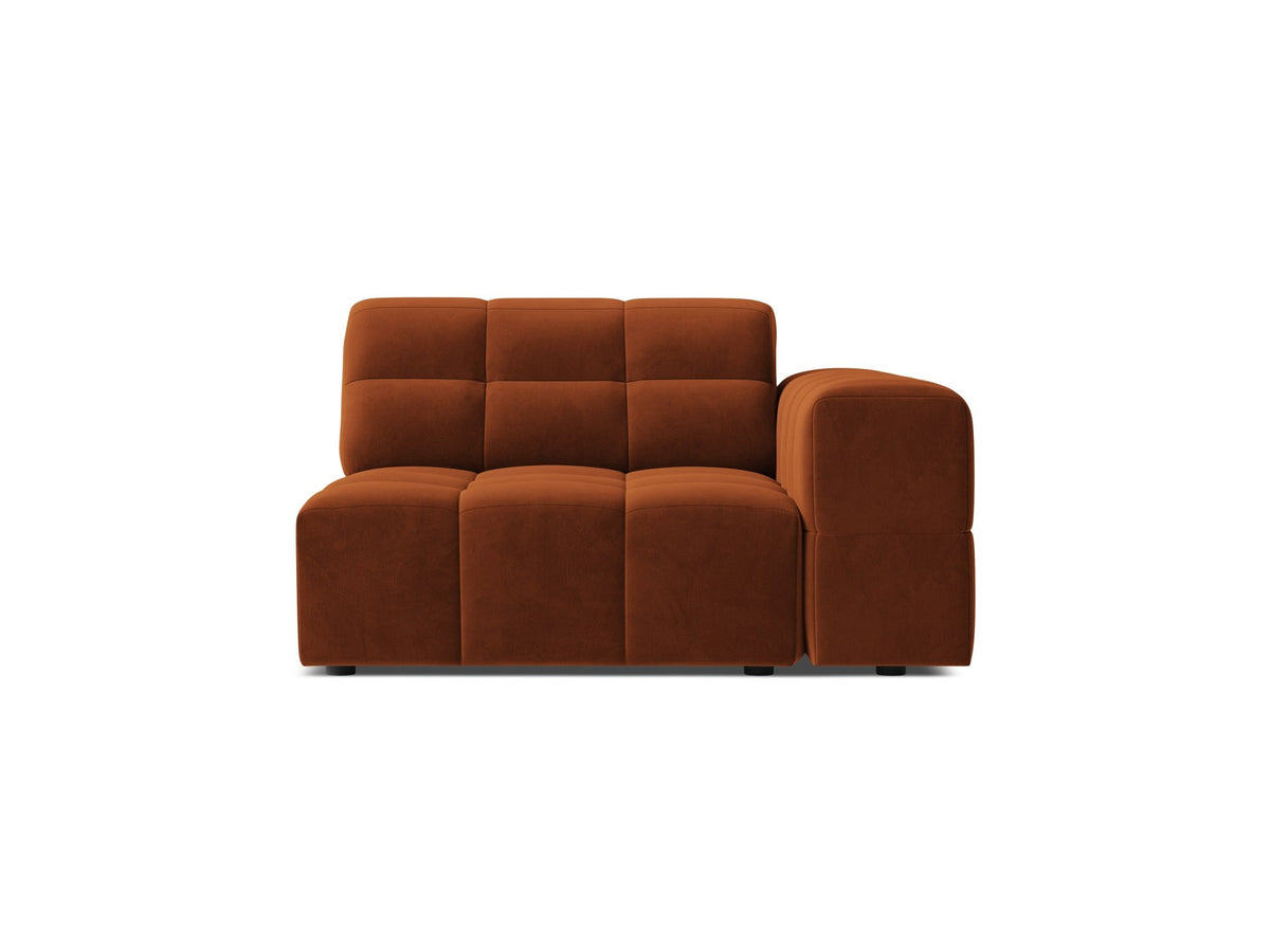 Modulares Sofa Jennifer von Micadoni in leichtem Beige mit Eden-Stoff, schwarzen Kunststoffbeinen und rechter Ausrichtung.
