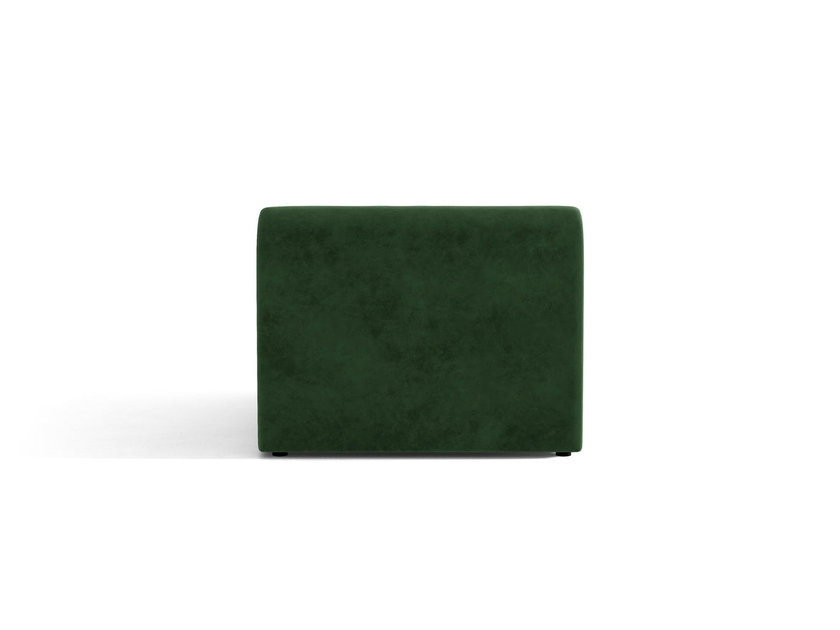 Einsitzer-Modul des Miley Sofas von Micadoni in Dunkelbeige, bezogen mit samtartigem Bluvel-Stoff, mit schwarzen Kunststofffüssen.