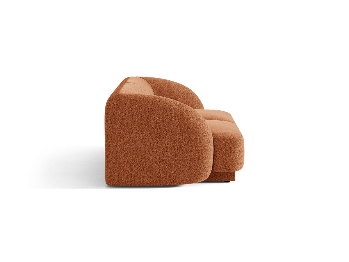 Dunkelbeiges 2er Sofa Miley von Micadoni mit Bluvel-Stoffbezug, schwarzen Kunststoffbeinen und flacher Rückenlehne, freigestellt fotografiert.