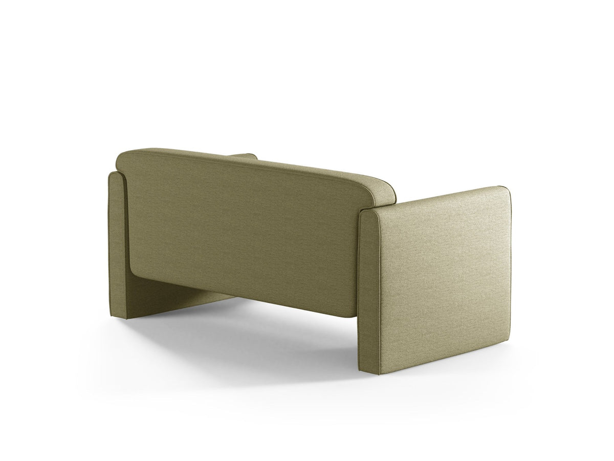 Beiges 2er Sofa Abby von Micadoni mit gepolsterter Sitzfläche, niedrigen schwarzen Kunststoffbeinen und schlichtem, abgerundetem Design.