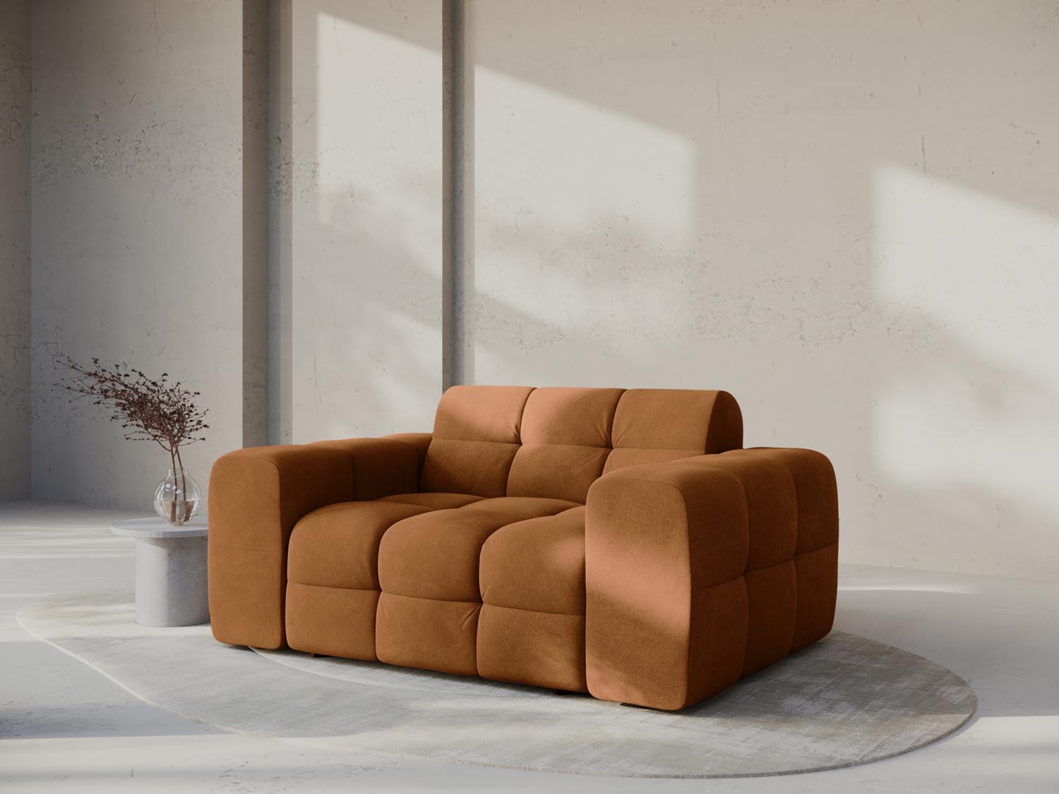 Elegantes Kendal Velour Sofa in Camel, ideal für stilvolle Wohnräume. Hochwertiges 2-Sitzer Sofa von Micadoni, perfekt für Entspannung.