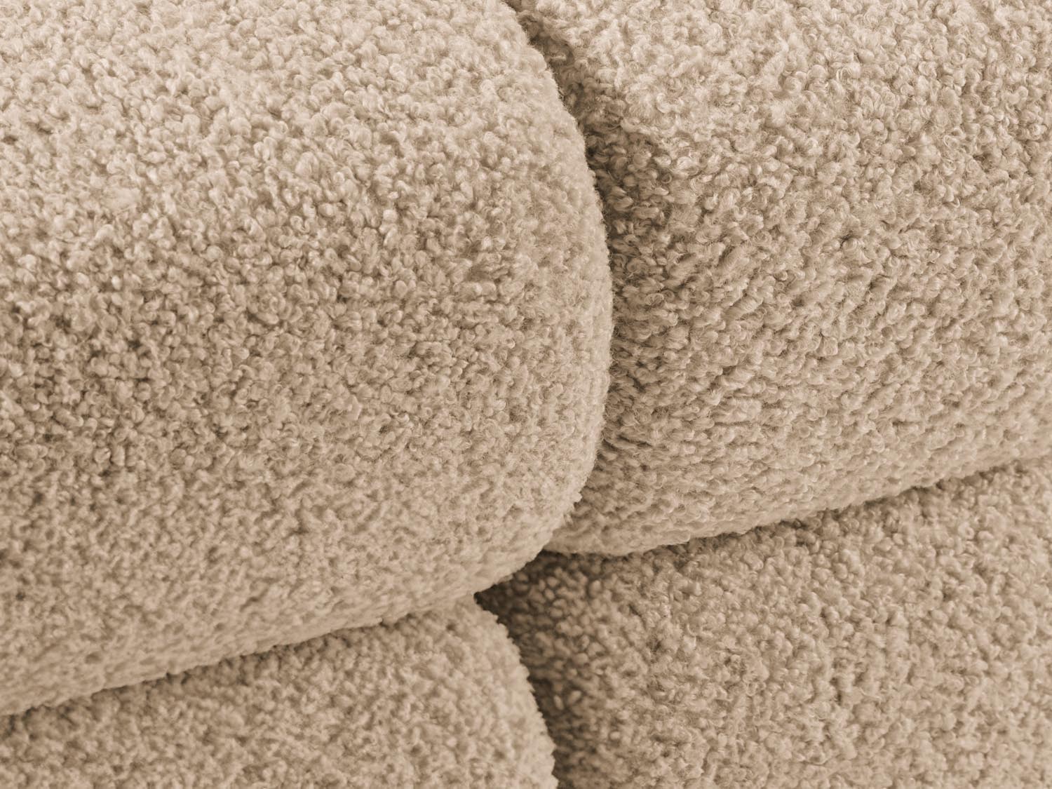Bellis Boucle modulares Sofa 2 Sitzer 94cm in Sand präsentiert im Onlineshop von KAQTU Design AG. 3er Sofa ist von Micadoni