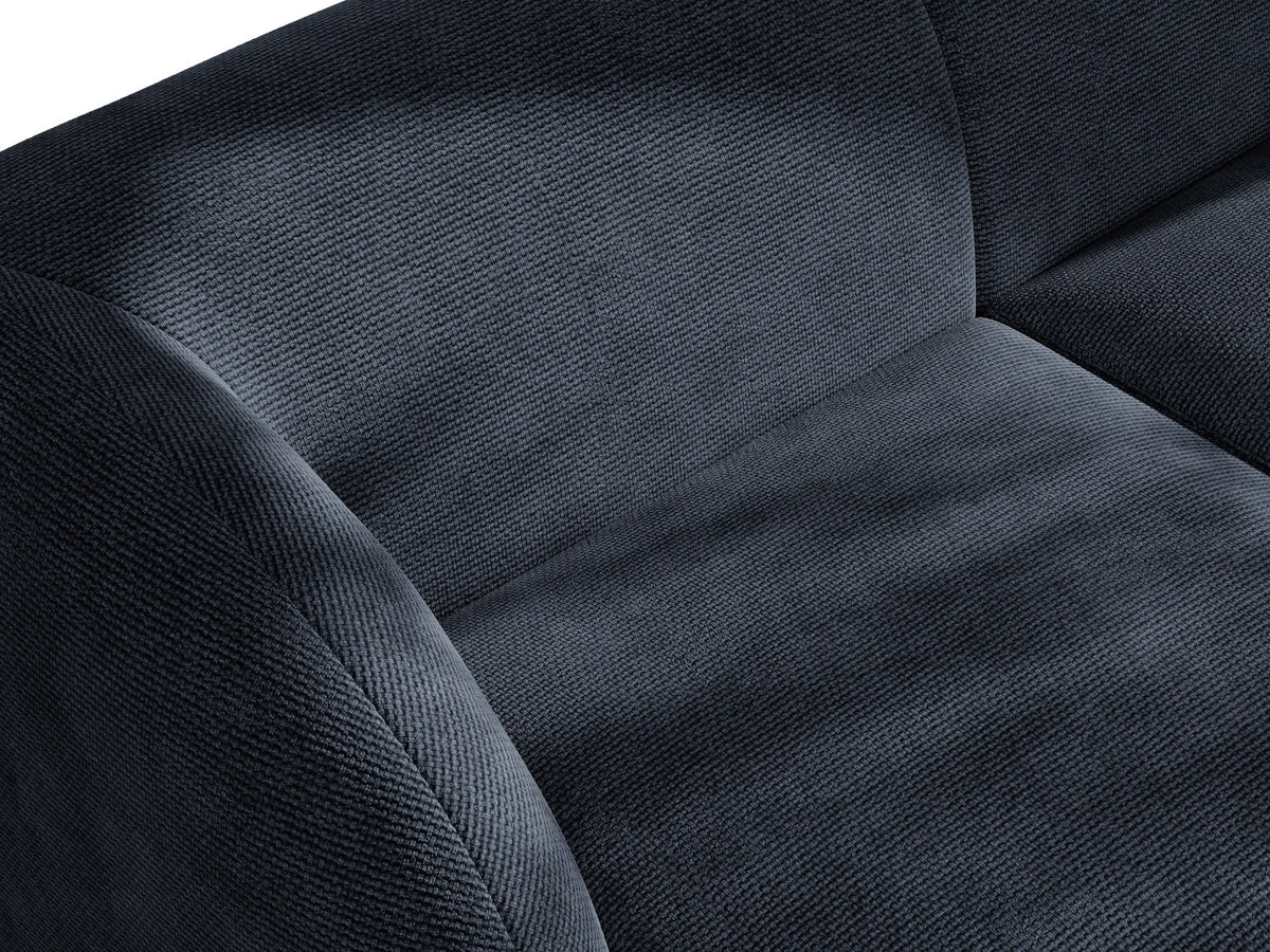 Dunkelbeiges 2er Sofa Miley von Micadoni mit Bluvel-Stoffbezug, schwarzen Kunststoffbeinen und flacher Rückenlehne, freigestellt fotografiert.