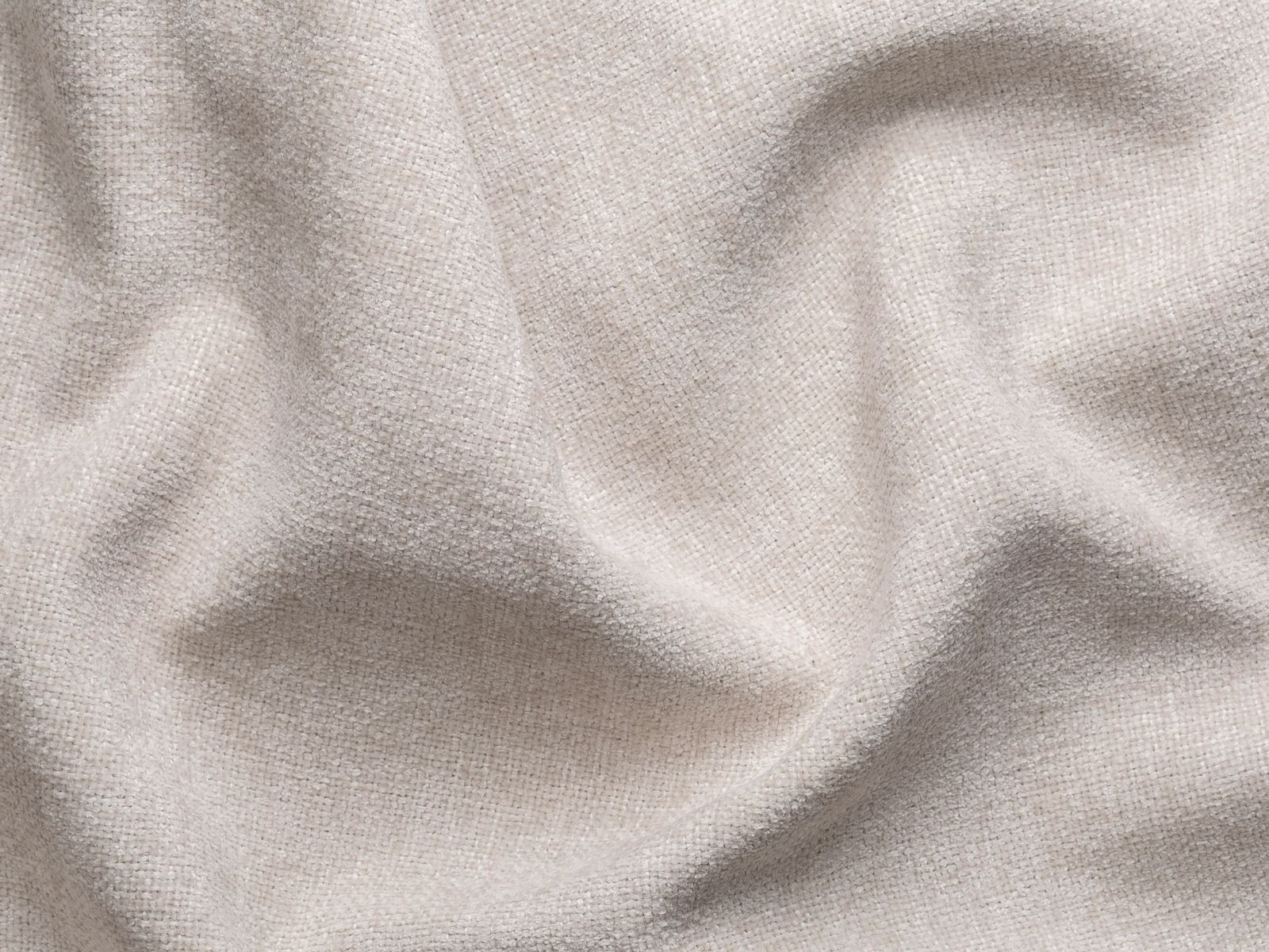 Modernes 2-Sitzer Sofa Bellis von Micadoni in neutralem Beige, perfekt für gemütliche Abende und stilvolle Einrichtungsideen.
