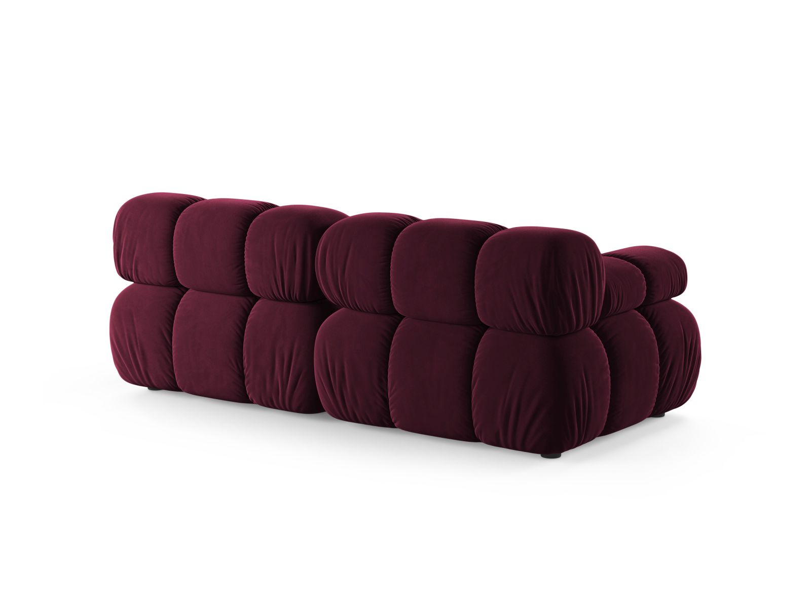 Stylisches 2-Sitzer Sofa Bellis in tiefem Burgunderrot, ideal für stilvolle Wohnräume und entspannte Stunden zu zweit.