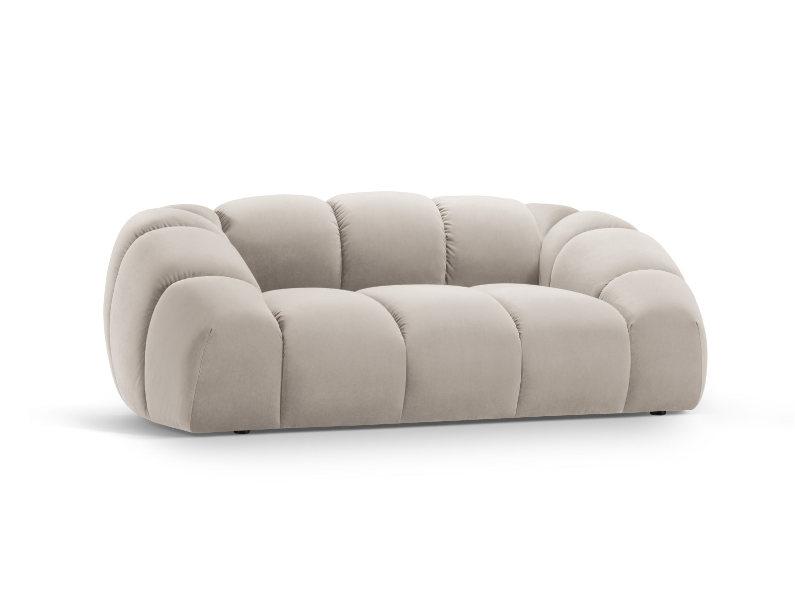 Elegantes Diana Velour Sofa für zwei Personen in stilvollem Beige-Salvador, ideal für moderne Wohnräume.