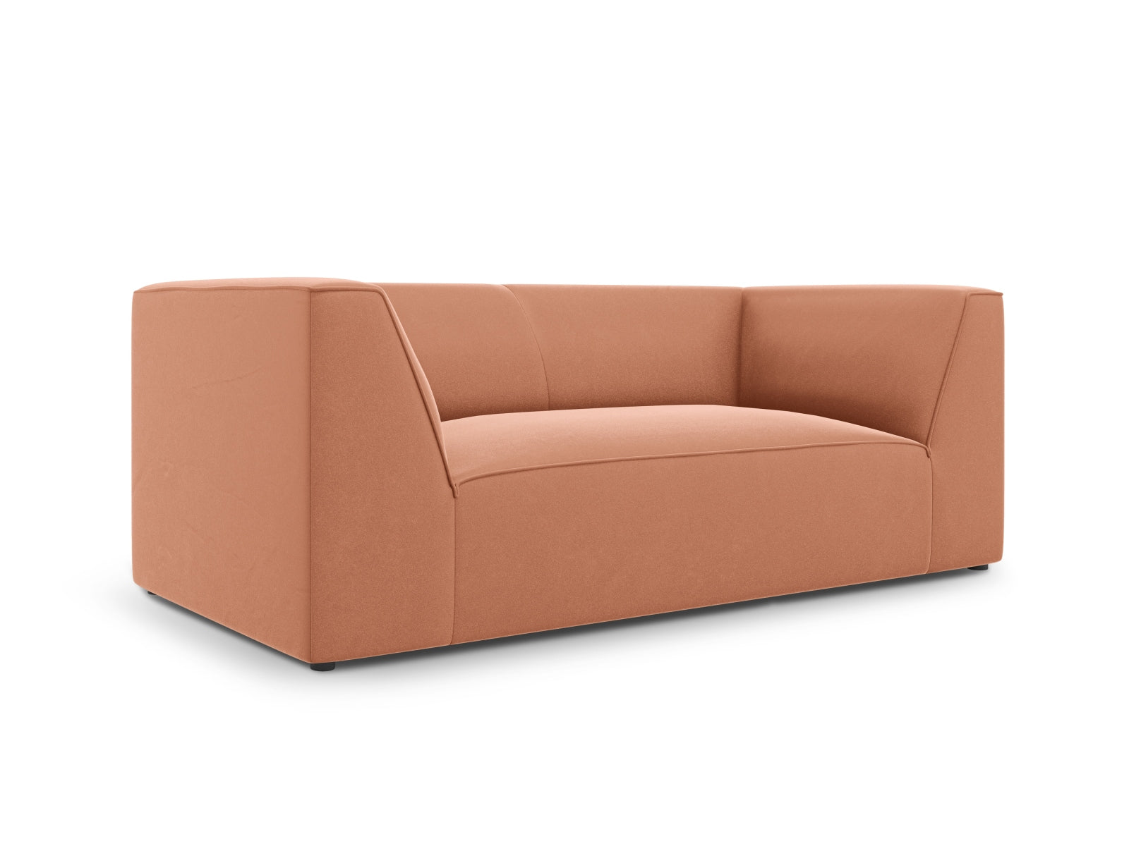 Elegantes Ruby Velour 2-Sitzer Sofa in einem lebhaften Pink-Ton, ideal für stilvolle Wohnräume, präsentiert von Micadoni.