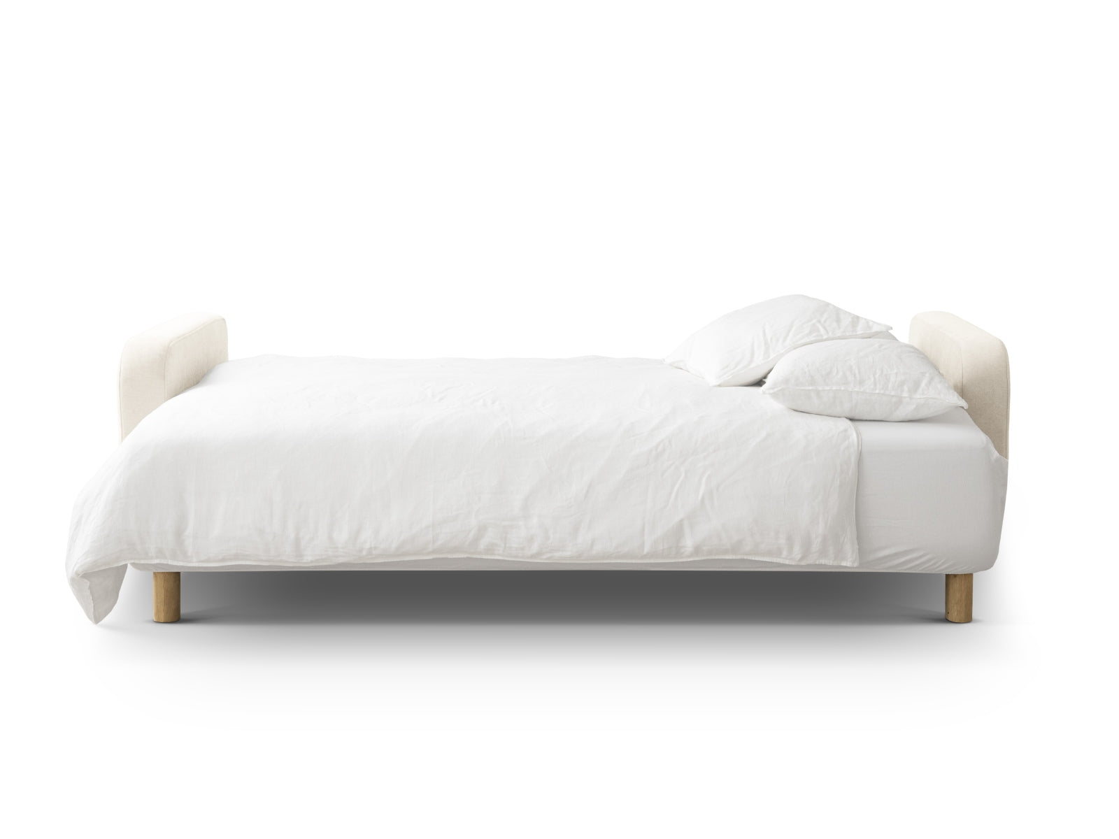 Modernes 3-Sitzer Sofa Elen in Ivory-Wind, vielseitig einsetzbar mit Schlaffunktion und praktischem Stauraum für zusätzlichen Komfort.