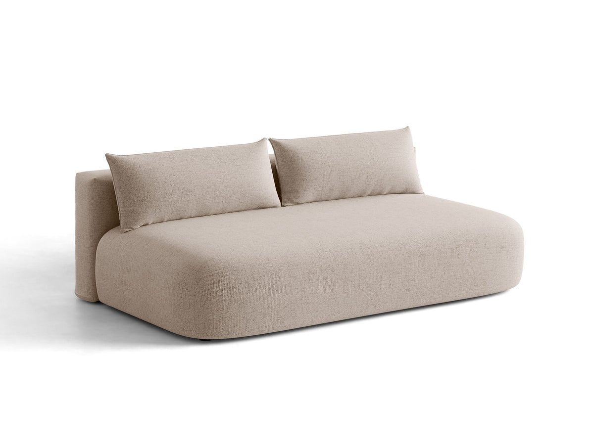 Beiges 3er Sofa Hena von Micadoni mit Chenille-Stoff, abgerundeter Form ohne Armlehnen, Kunststoffbeinen und sichtbarem Bettkasten.