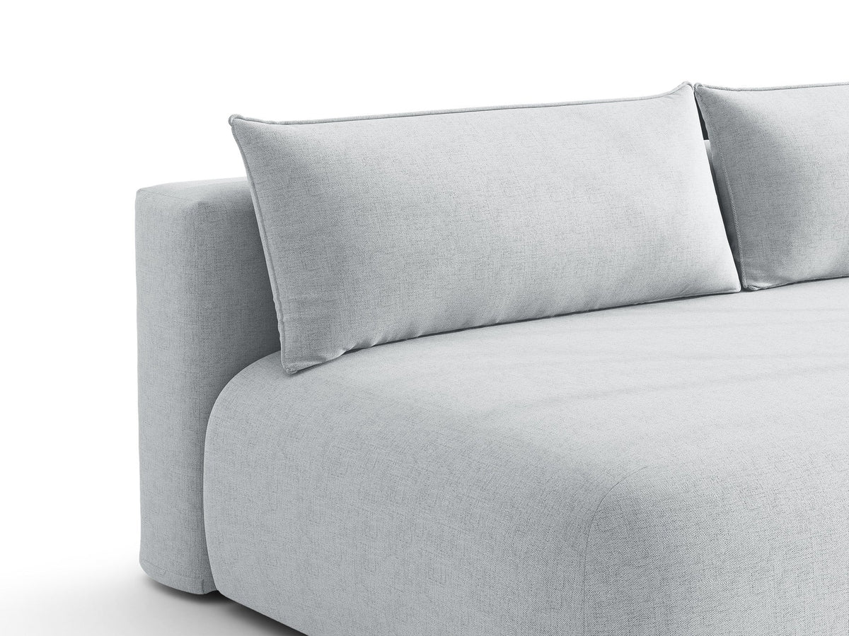 Beiges 3er Sofa Hena von Micadoni mit Chenille-Stoff, abgerundeter Form ohne Armlehnen, Kunststoffbeinen und sichtbarem Bettkasten.