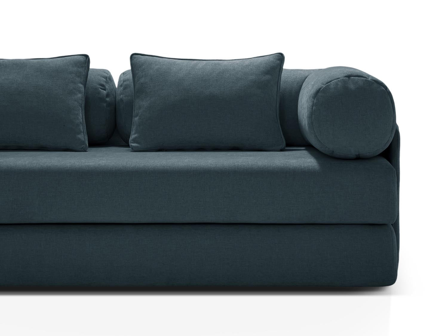 Dreamy Sofa mit Schlaffunktion 3 Sitzer in Deep Petrol präsentiert im Onlineshop von KAQTU Design AG. Bettsofa ist von Micadoni